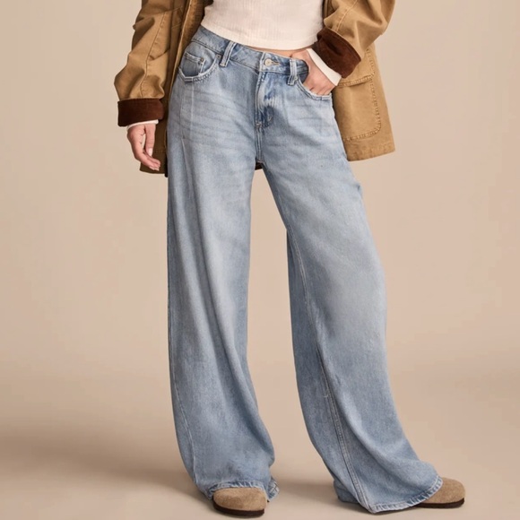 Lucky Brand Liquid Denim Palazzo Jeans - Picture 1 of 6